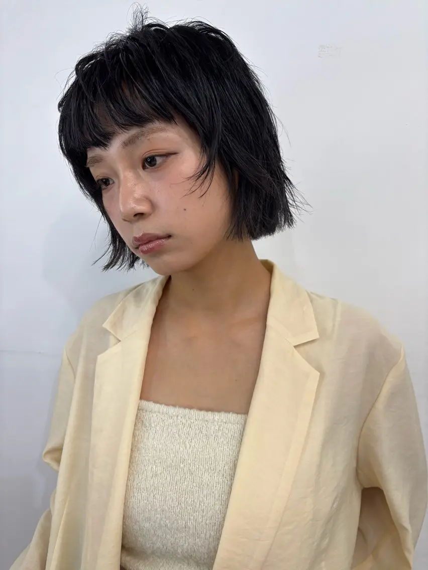 ショート ボブレイヤー ボブ 顔まわりレイヤー 顔周りカット レイヤーカット 似合わせカット ツヤカラー/和田陽向のヘアスタイル