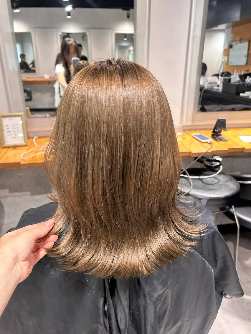 セミロング ヘアカラー ヘッドスパ レイヤーStyle 🪽菜々実のヘアスタイル