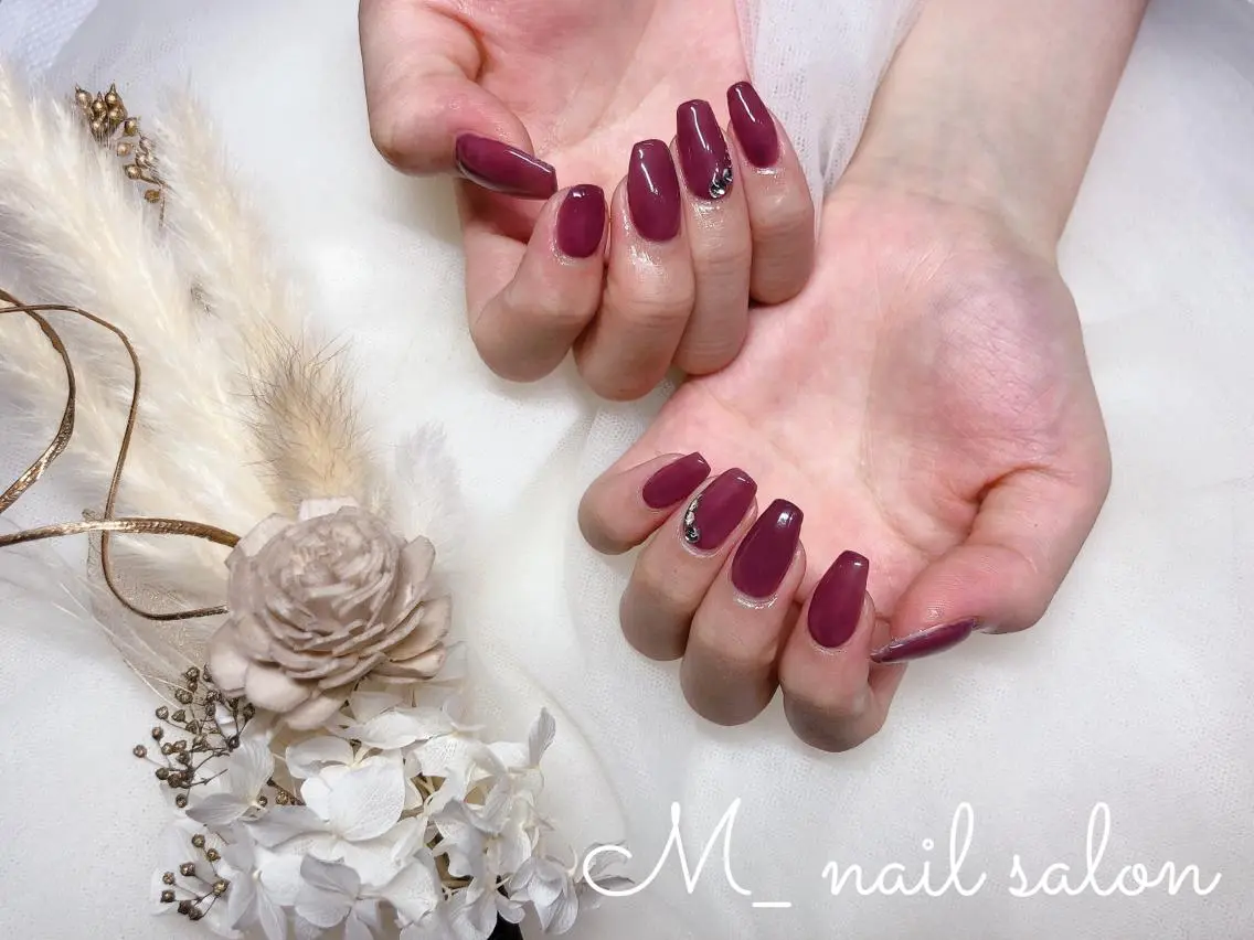 ネイル ワンカラーネイル M_ nail salonのネイルデザイン