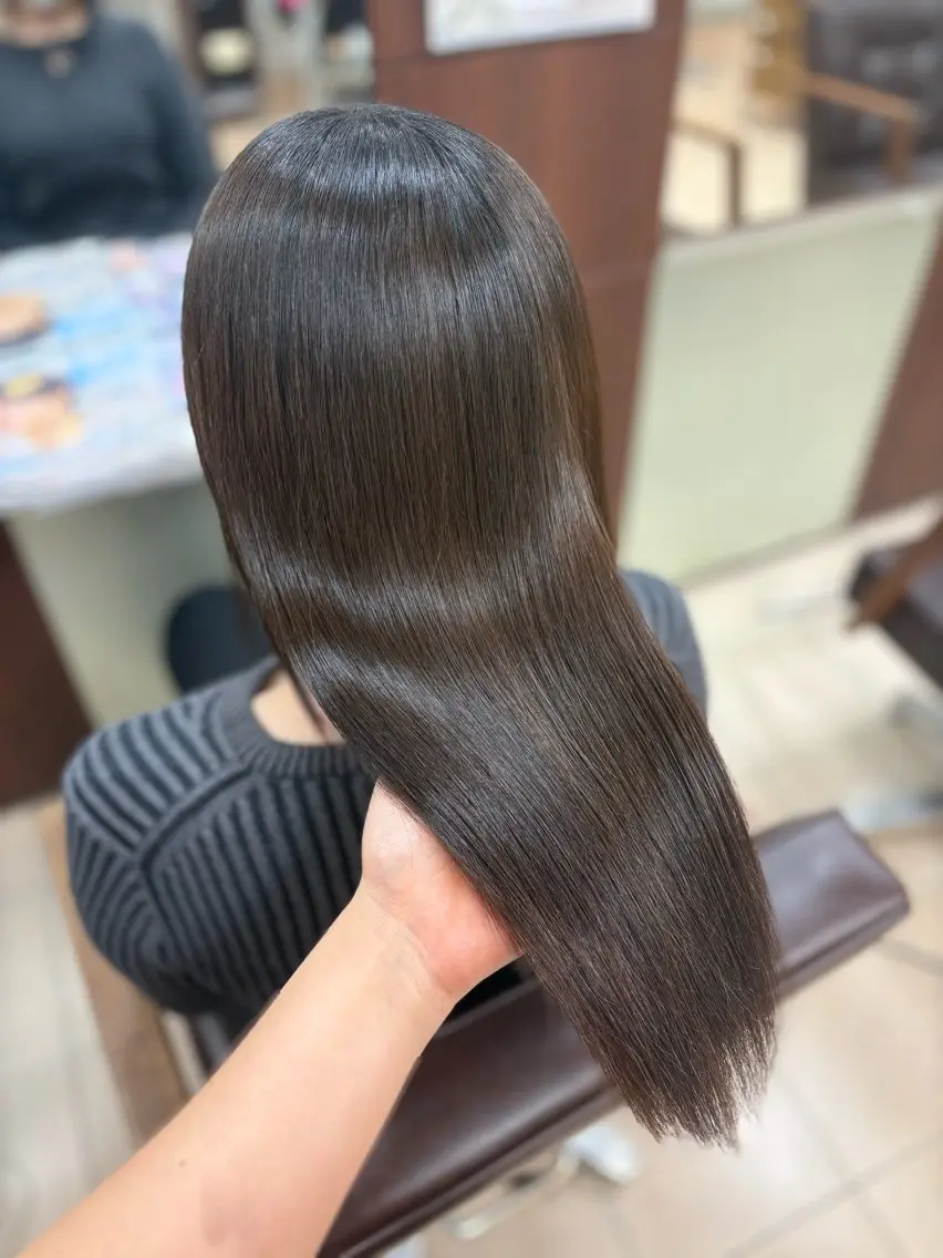 セミロング カット トリートメント 富澤あゆみ/髪質改善 /レイヤーカットのヘアスタイル