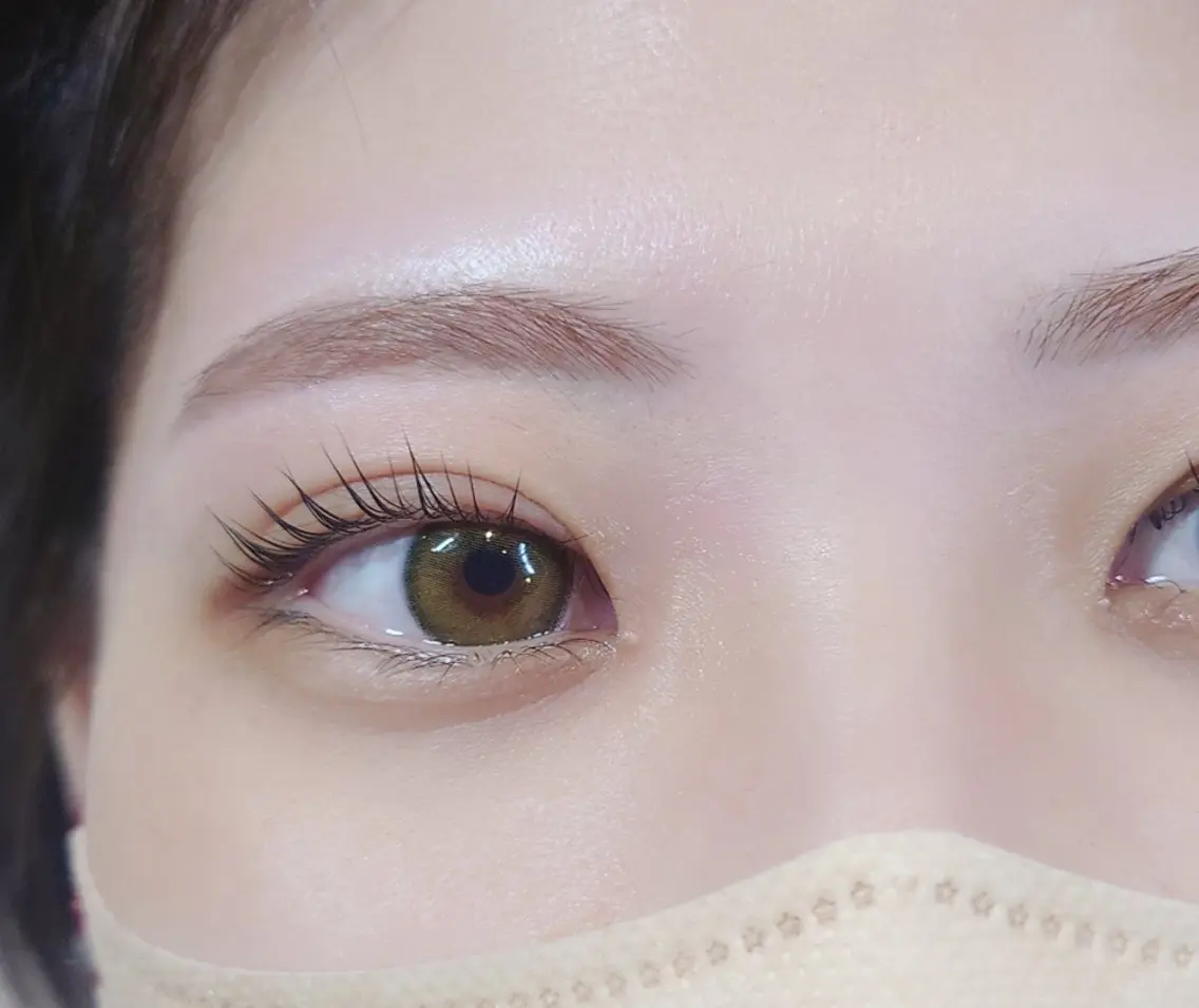 アイブロウ マツパ NAZ 表参道 Tomokoの眉毛・アイブロウイメージ