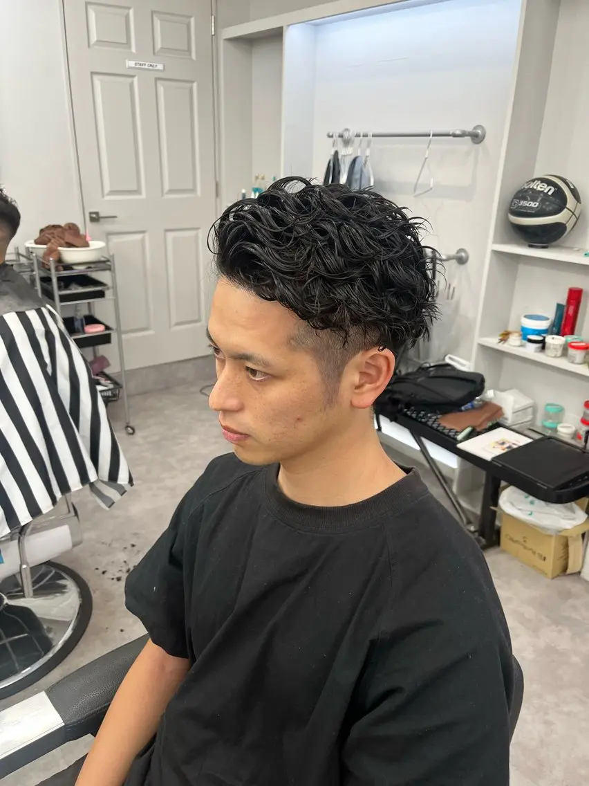 パーマ スパイラルパーマ 💈FADE &LINE安達のヘアスタイル