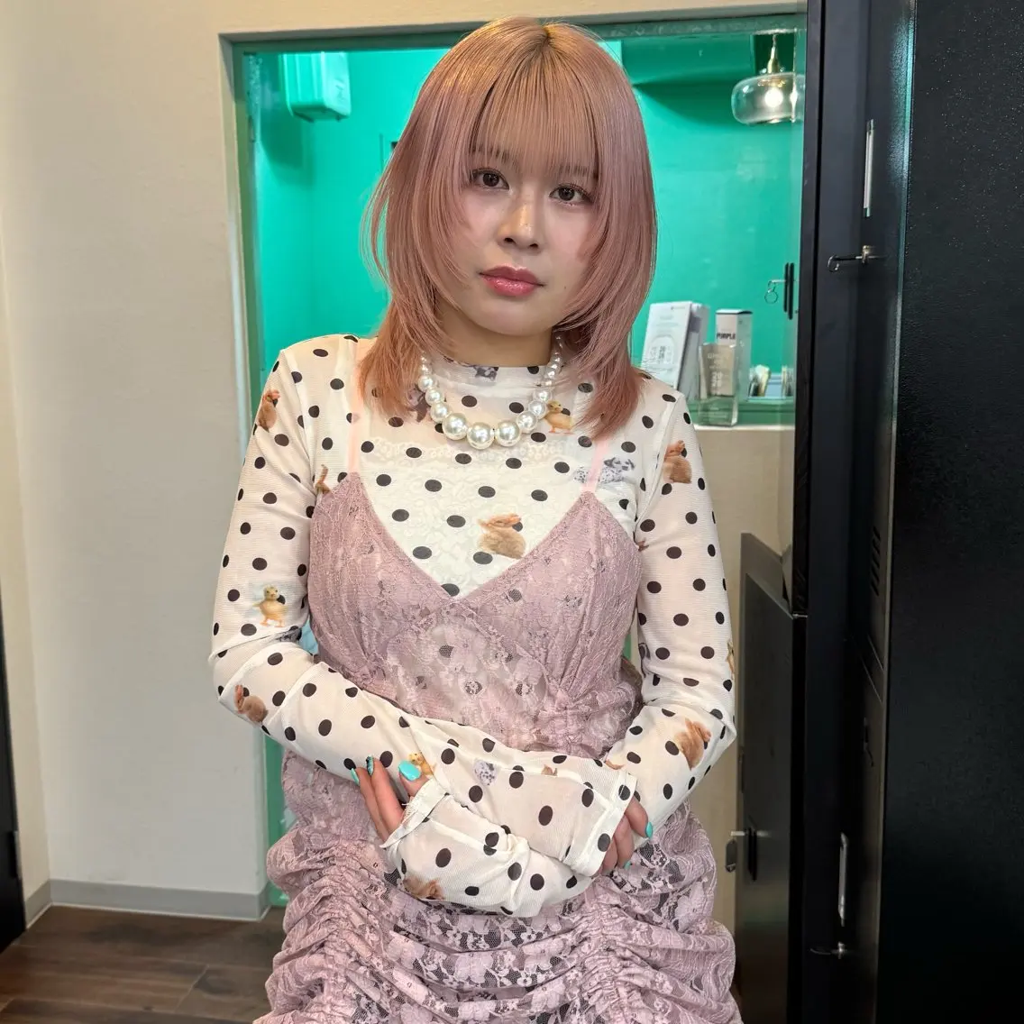 ミディアム ウルフカット ヘアカラー ハイトーン🎀 MIYU💖のヘアスタイル