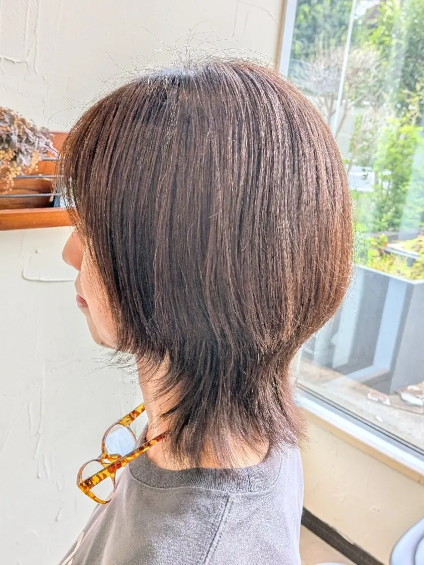 ミディアム ウルフカット カット ヘアカラー トリートメント 艶髪/髪質改善 ︎ ✂つちやのヘアスタイル