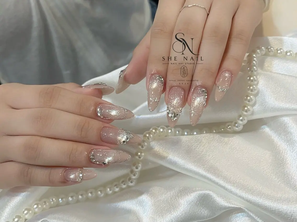 ネイル アートネイル ガーリー 韓国ネイル ロングネイル 持ち込み ハンドネイル 博多 SHE Nailのネイルデザイン