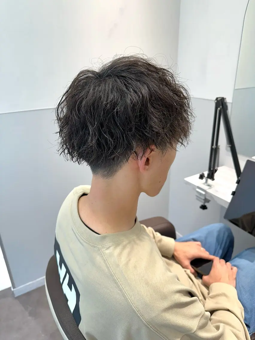 ショート パーマ メンズ メンズパーマ ツイストスパイラルパーマ スパイラルパーマ カット パーマ SALOWIN大宮 /KYOHEI✂️のヘアスタイル