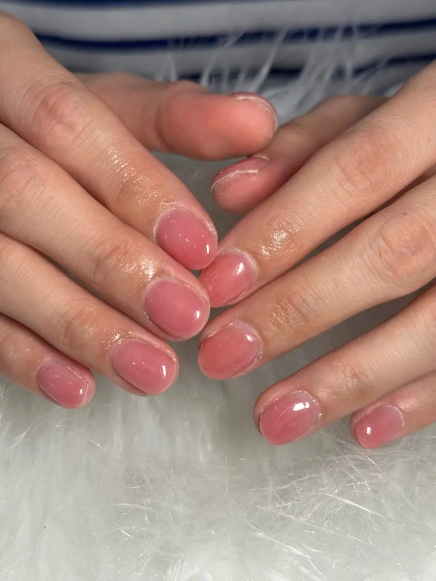 ネイル LAVISH 大和店 emi・:*+のネイルデザイン