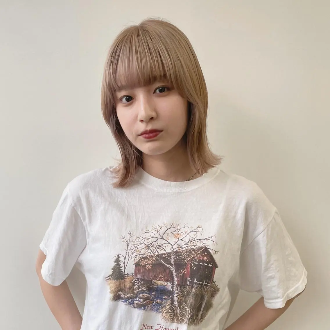 ミディアム カラー ベージュカラー ブリーチ ケアブリーチ ダブルカラー イヤリングカラー スギヤマ ショウゴのヘアスタイル