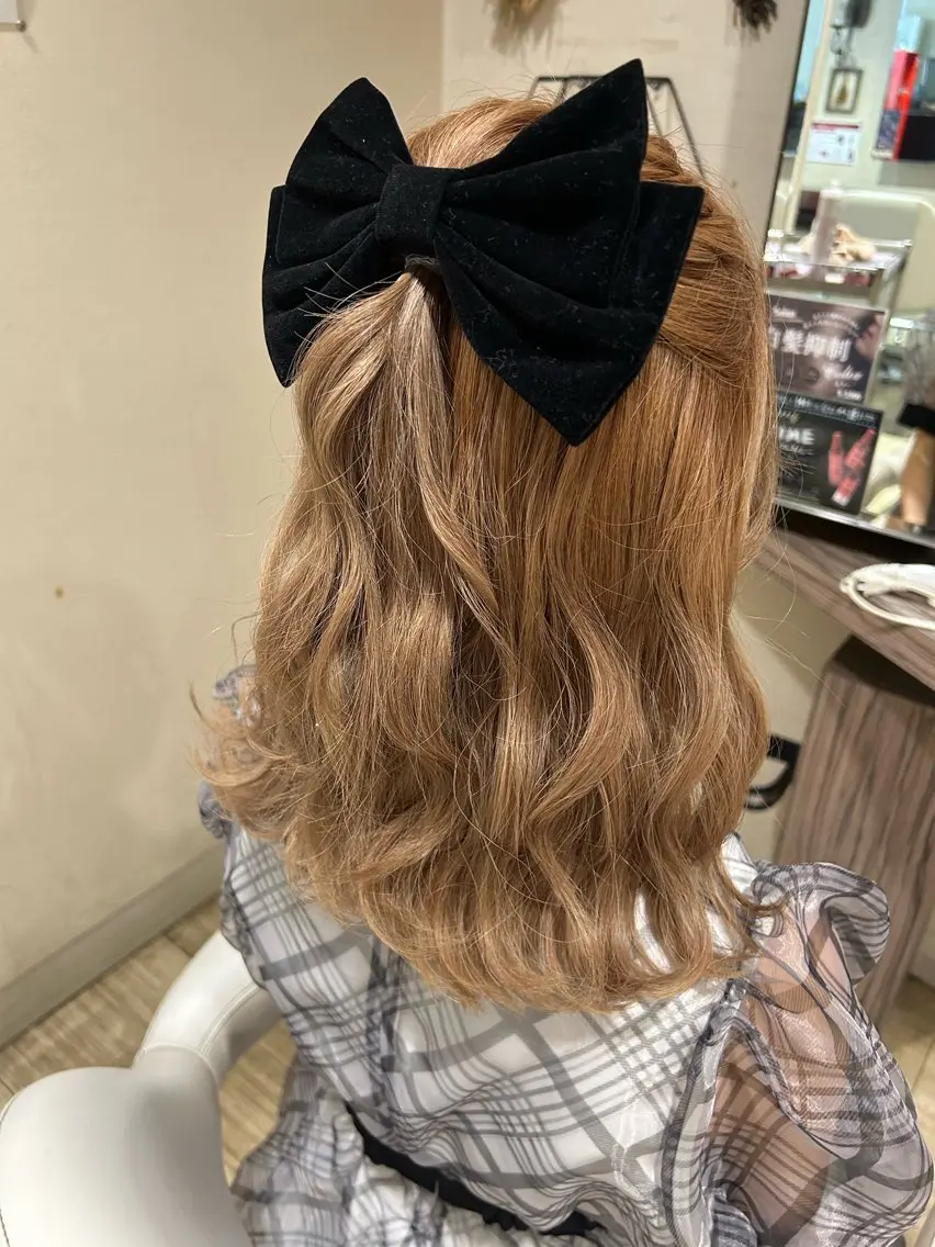 ミディアム ヘアアレンジ ハーフアップ ボブ ヘアセット 今福 星南🌟 大阪/ブリーチ🌟のヘアスタイル