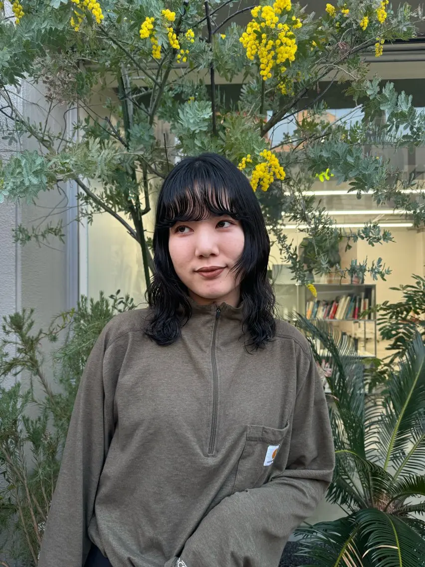 ミディアム カット パーマ Yuzu .のヘアスタイル