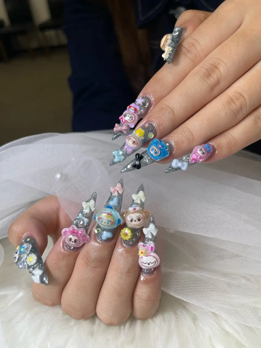 ネイル ハンドネイル NiJi Nailsのネイルデザイン