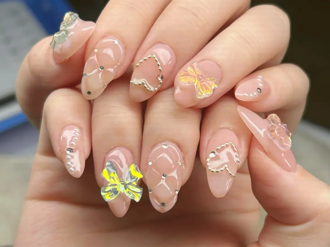 ネイル アートネイル チークネイル 成人式 入学式 長さ出し ハンドネイル Lino Nailのネイルデザイン