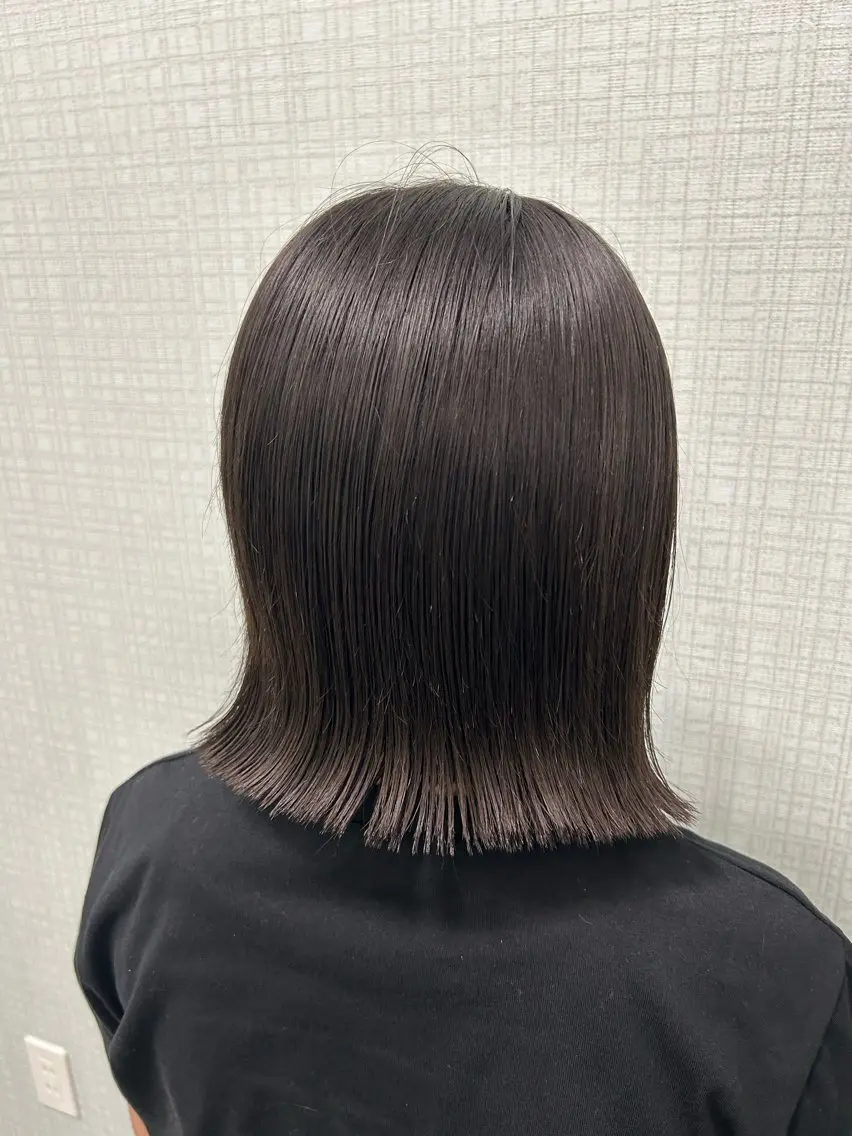 ミディアム 外ハネヘア Rune 横田 椿のヘアスタイル