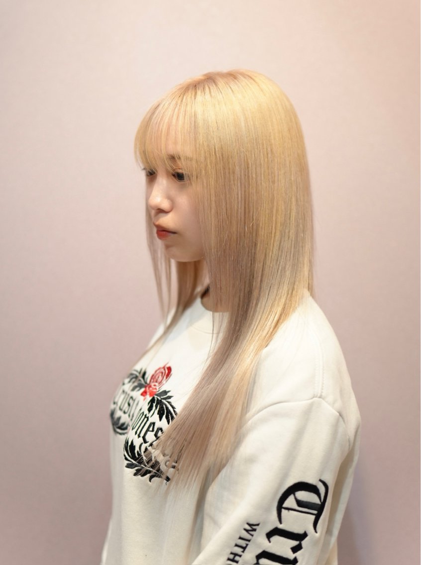 カラー Day FRAME 濱本 音桜のヘアスタイル