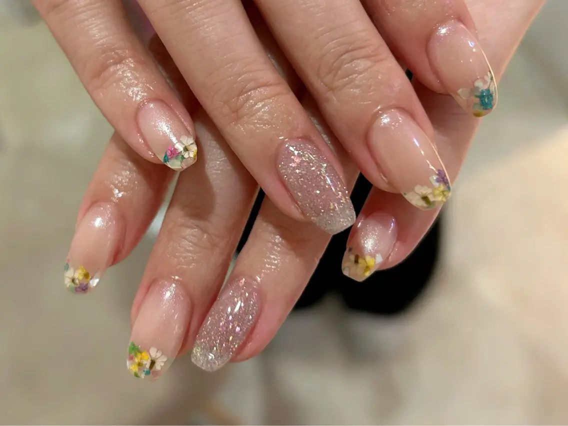 ネイル ホログラムネイル 春ネイル Bianca栄店 はるなのネイルデザイン