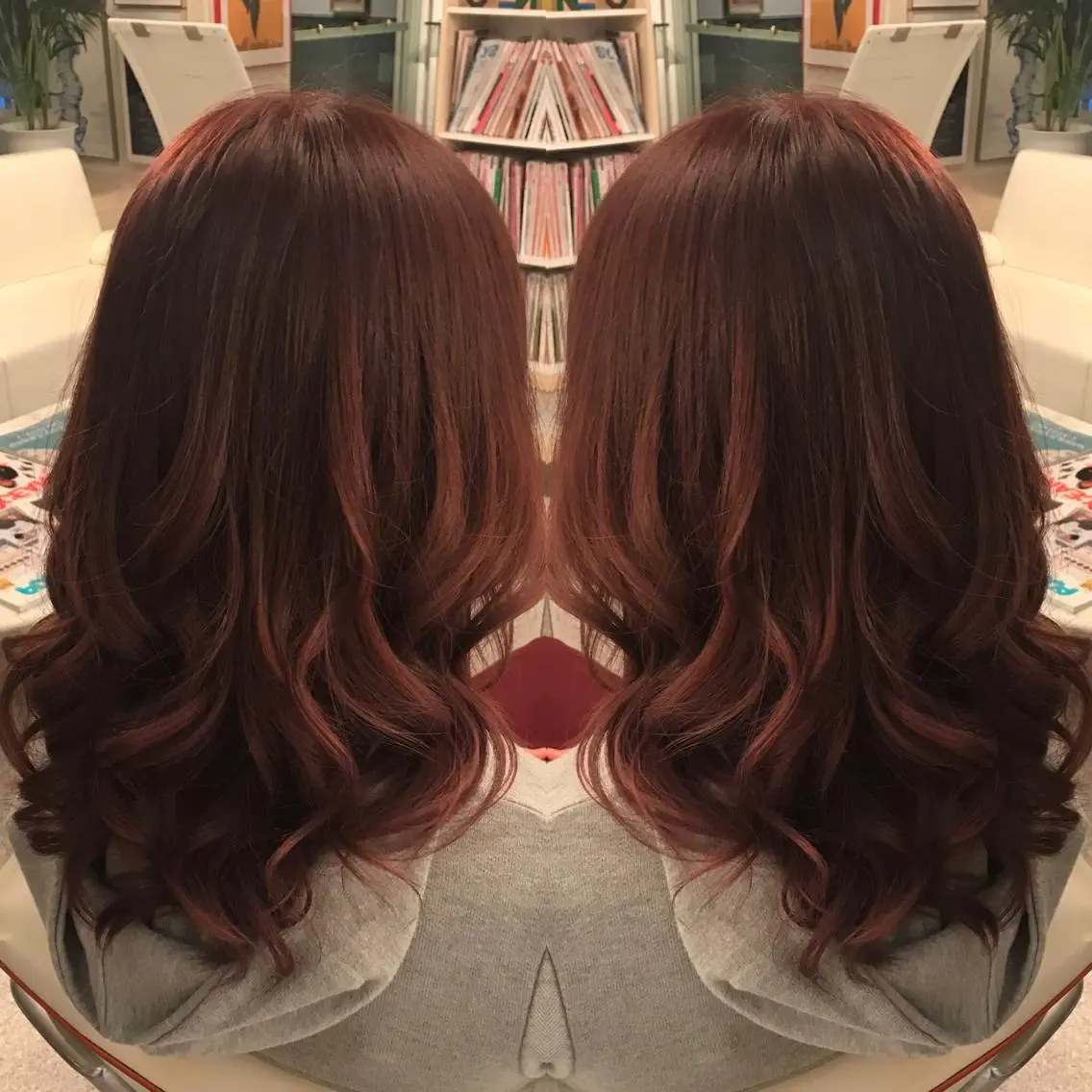セミロング カラー ボルドーカラー ブラウンカラー ヘアカラー Shiho お洒落な エクステ♡ハイトーンのヘアスタイル