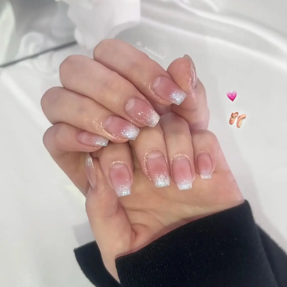 ネイル チークネイル ジェルネイル キラキラネイル 韓国ネイル マグネットネイル SOM NAILのネイルデザイン