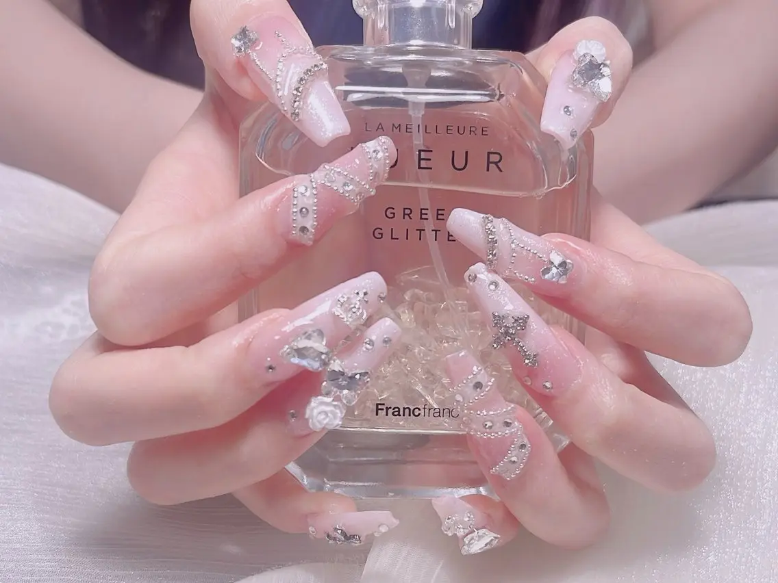 ネイル ハンドネイル KARI ネイルサロンのネイルデザイン
