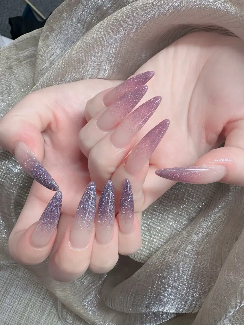 ネイル フレンチネイル ジェルネイル ガラスフレンチ ハロウィン ハート ハンドネイル H.baby Nail Salonのネイルデザイン