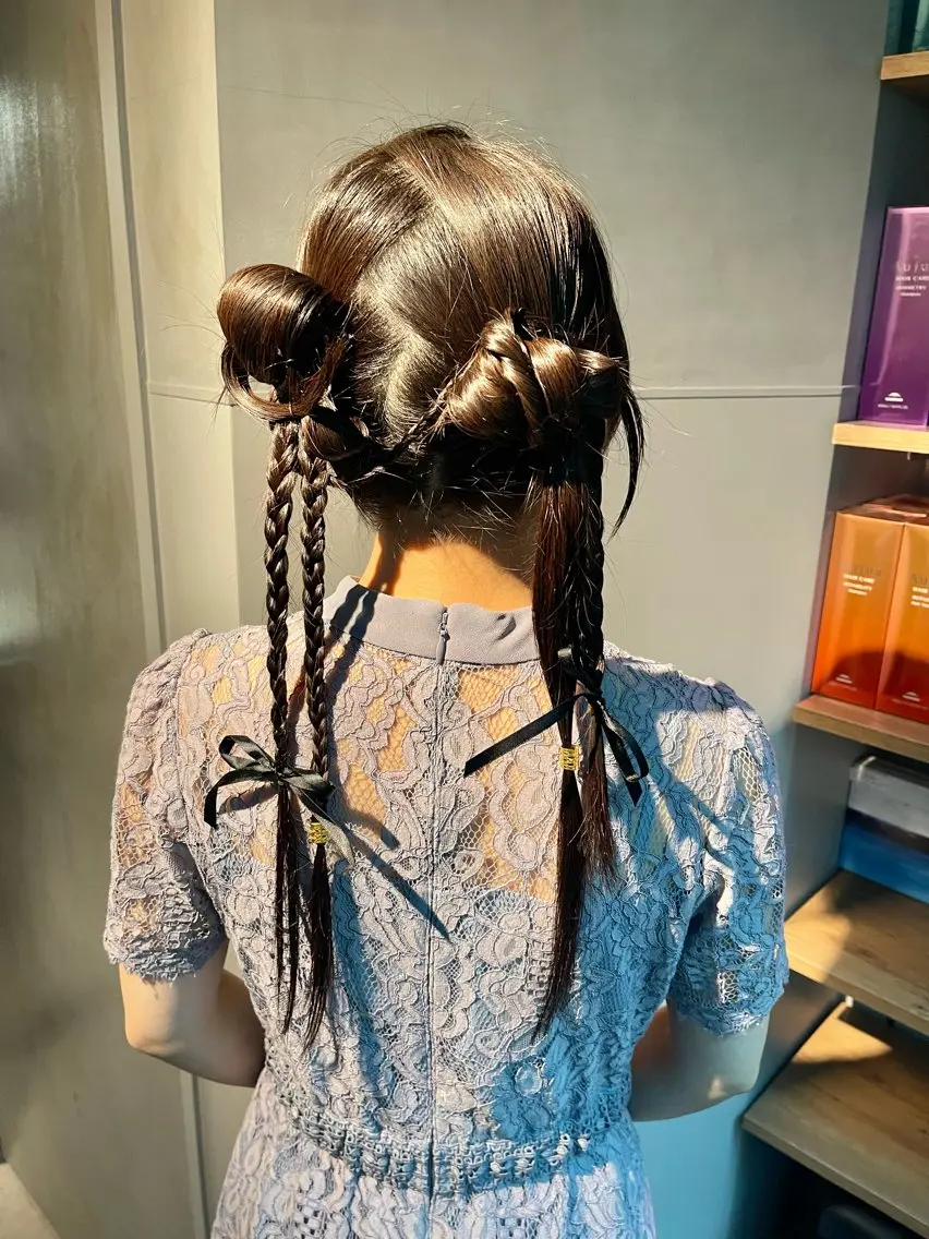ヘアアレンジ ポニーテール 結婚式・ブライダル 卒業式のヘアスタイル ヘアセット charm《銀座》 ヘアセット/縮毛矯正のヘアスタイル