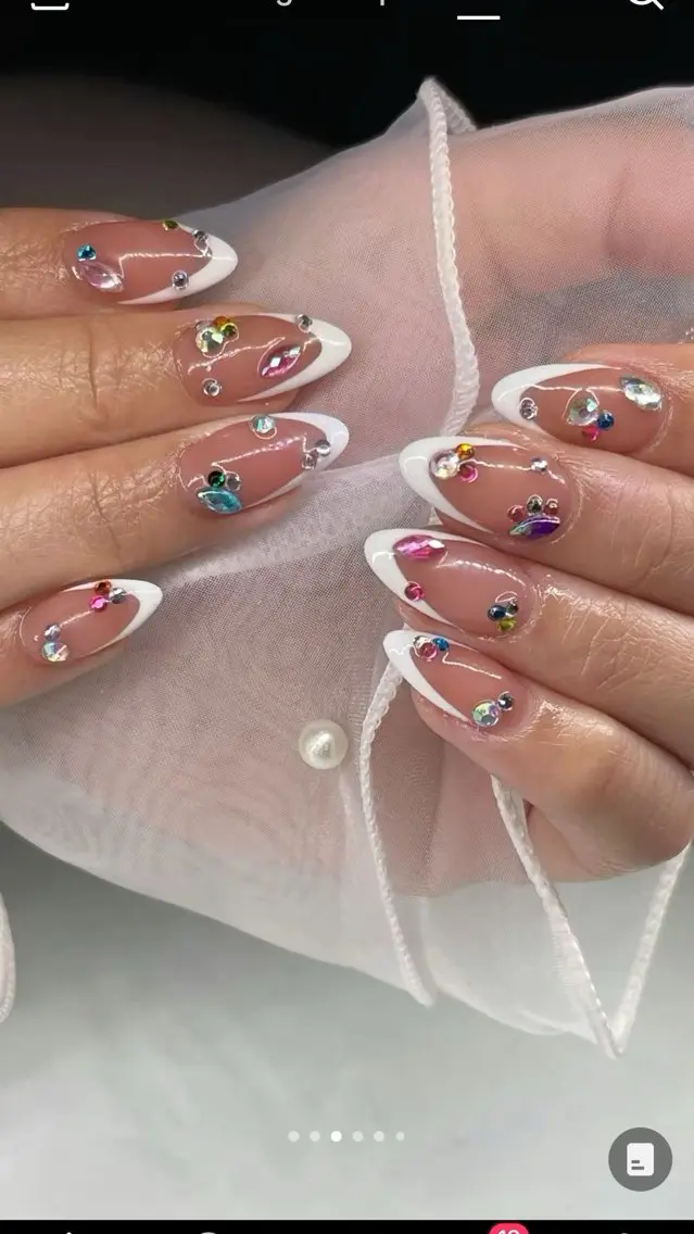 ネイル ハンドネイル HAPPI NAIL CALINのネイルデザイン