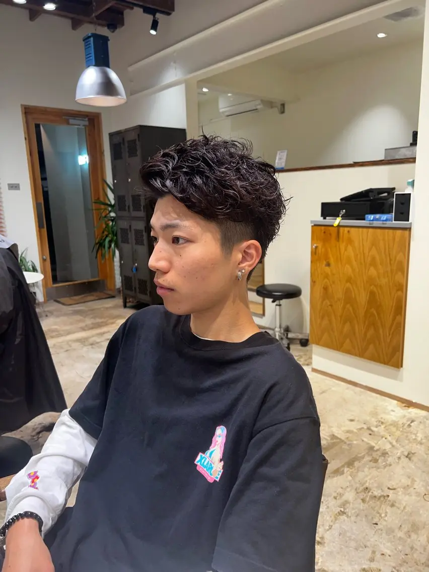 パーマ メンズ nishido ハイライト/パーマのヘアスタイル