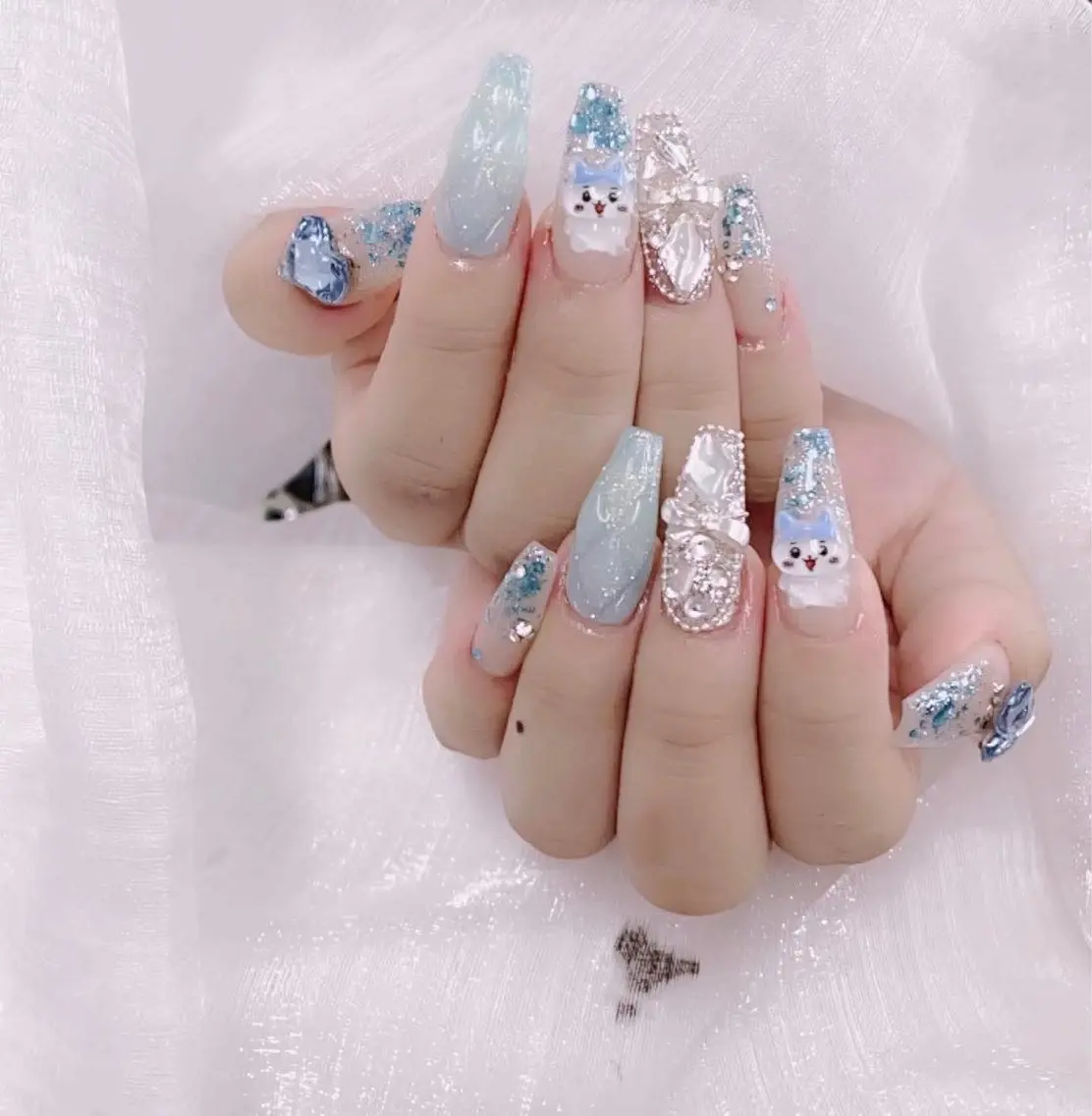 ネイル フレンチネイル ジェルネイル ガラスフレンチ ハロウィン ハート ハンドネイル H.baby Nail Salonのネイルデザイン