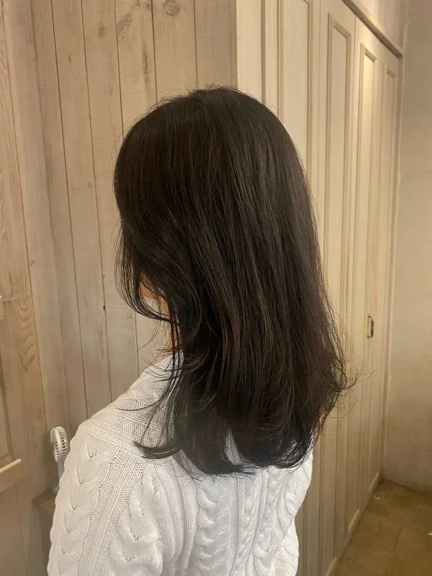 ロング 井上 日菜乃のヘアスタイル