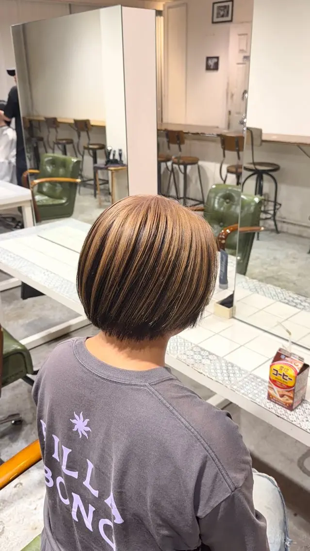 ショート カラー ヘアカラー トリートメント 五十嵐 雅姫のヘアスタイル