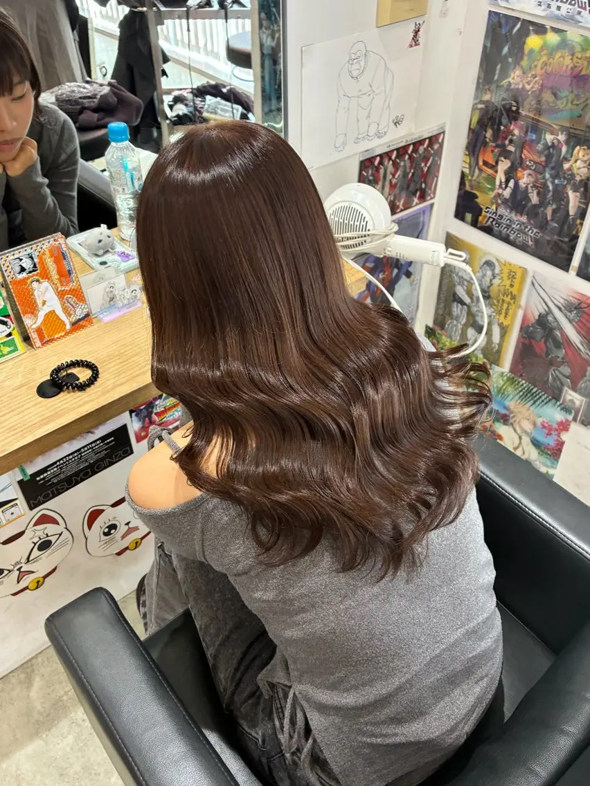 カラー ヘアカラー 透明感カラー|渋谷 オタク|ダブルカラーのヘアスタイル