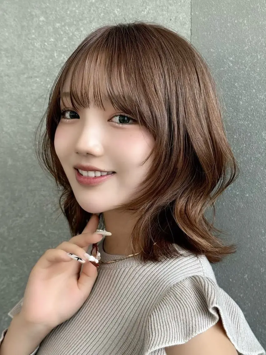 ミディアム カット ヘアカラー トリートメント 🩵韓国レイヤー│ ハッシュ│愛華🪽のヘアスタイル