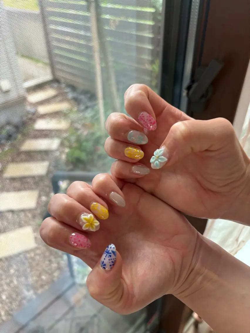 ネイル ハンドネイル Slow.Nail Tomomiのネイルデザイン