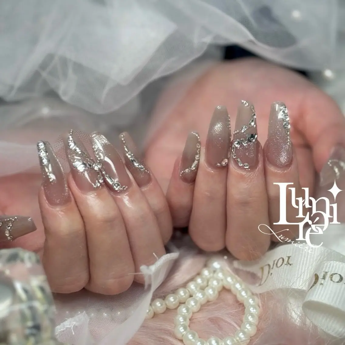 ネイル ハンドネイル Lumière｜ ロング｜ワンホンのネイルデザイン