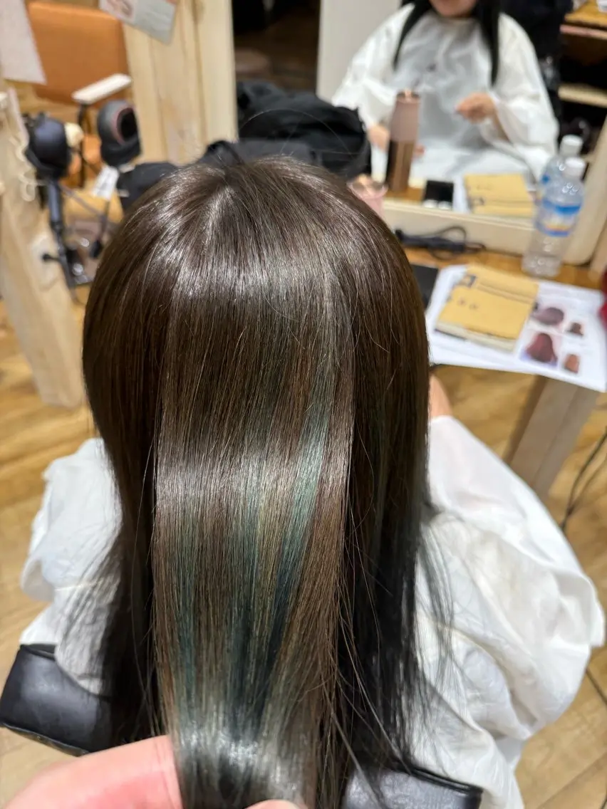 ミディアム カラー 辻　メンズカット ハイライトカラーのヘアスタイル