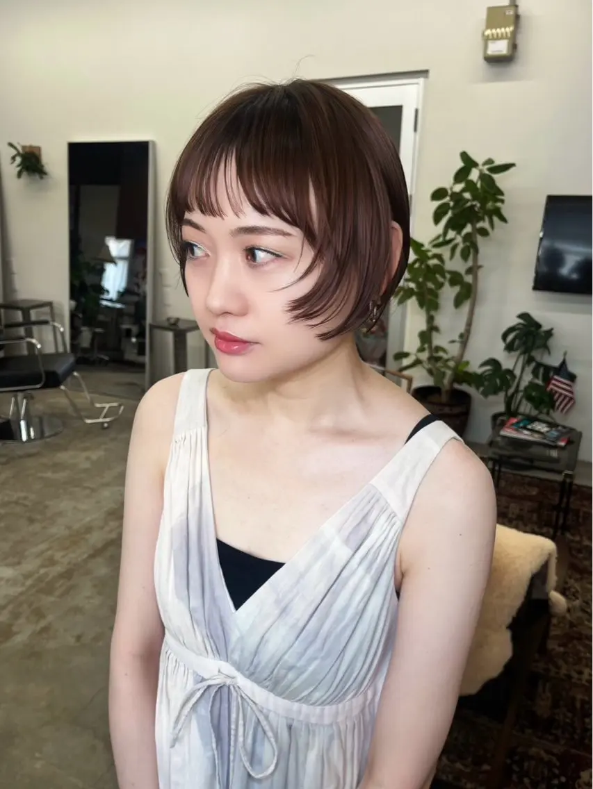 カット+透明感カラーの写真