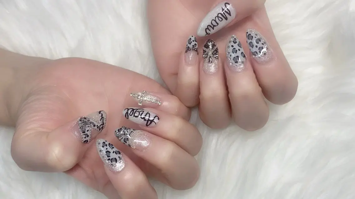 ネイル フットネイル フレンチネイル グラデーション 韓国ネイル ラメ(グリッター) Rei _Nail 新宿のネイルデザイン