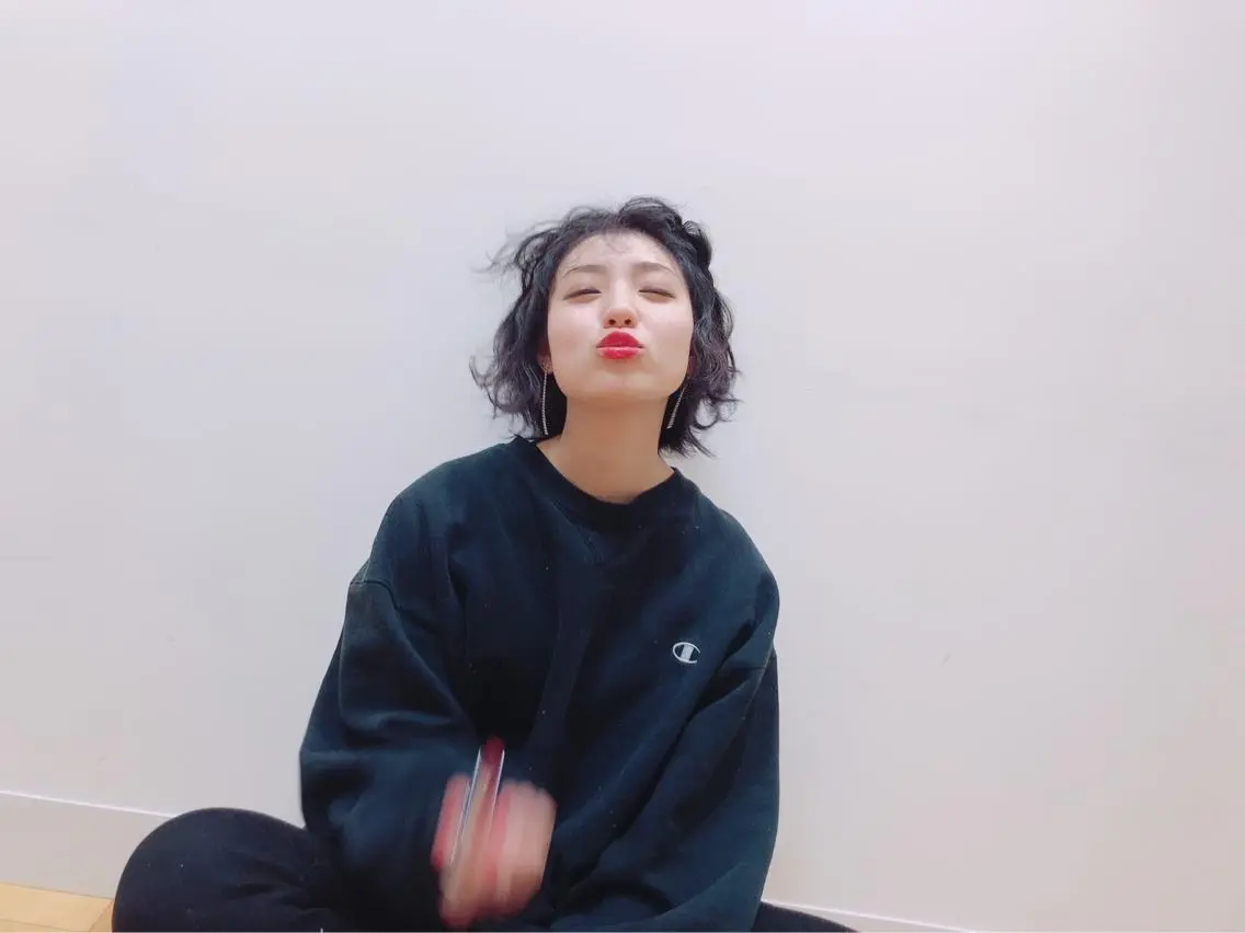 ショート カラー ヘアアレンジ yu-ri🩷 韓国ヘアのヘアスタイル