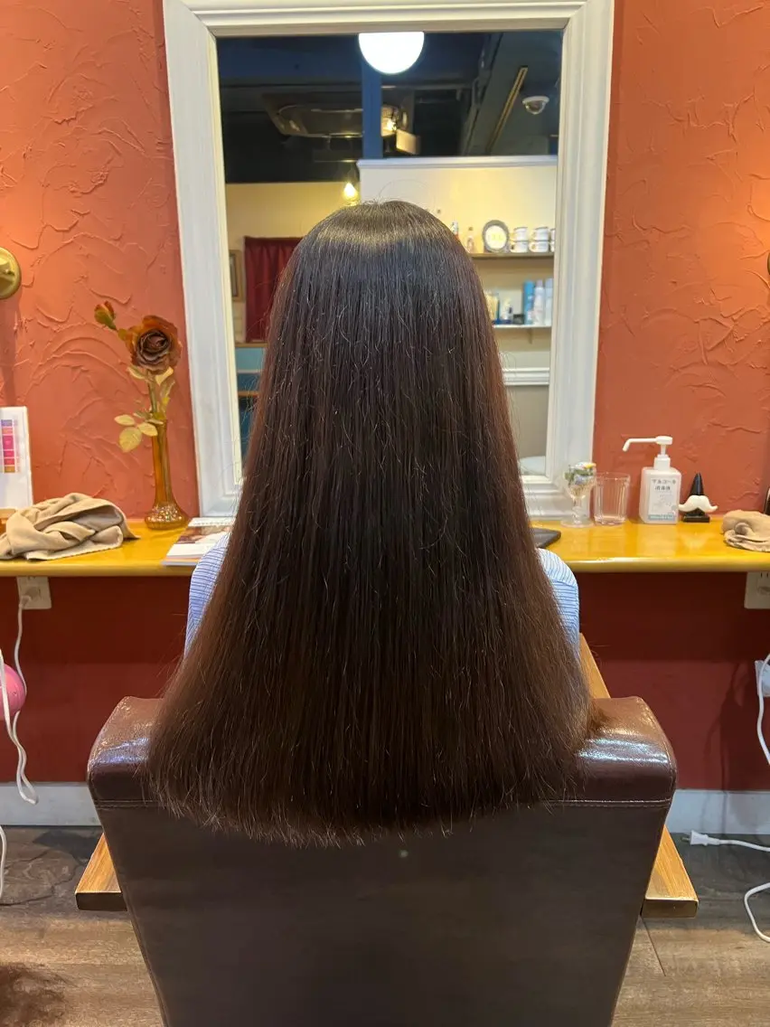 ロング 大内 芹菜のヘアスタイル