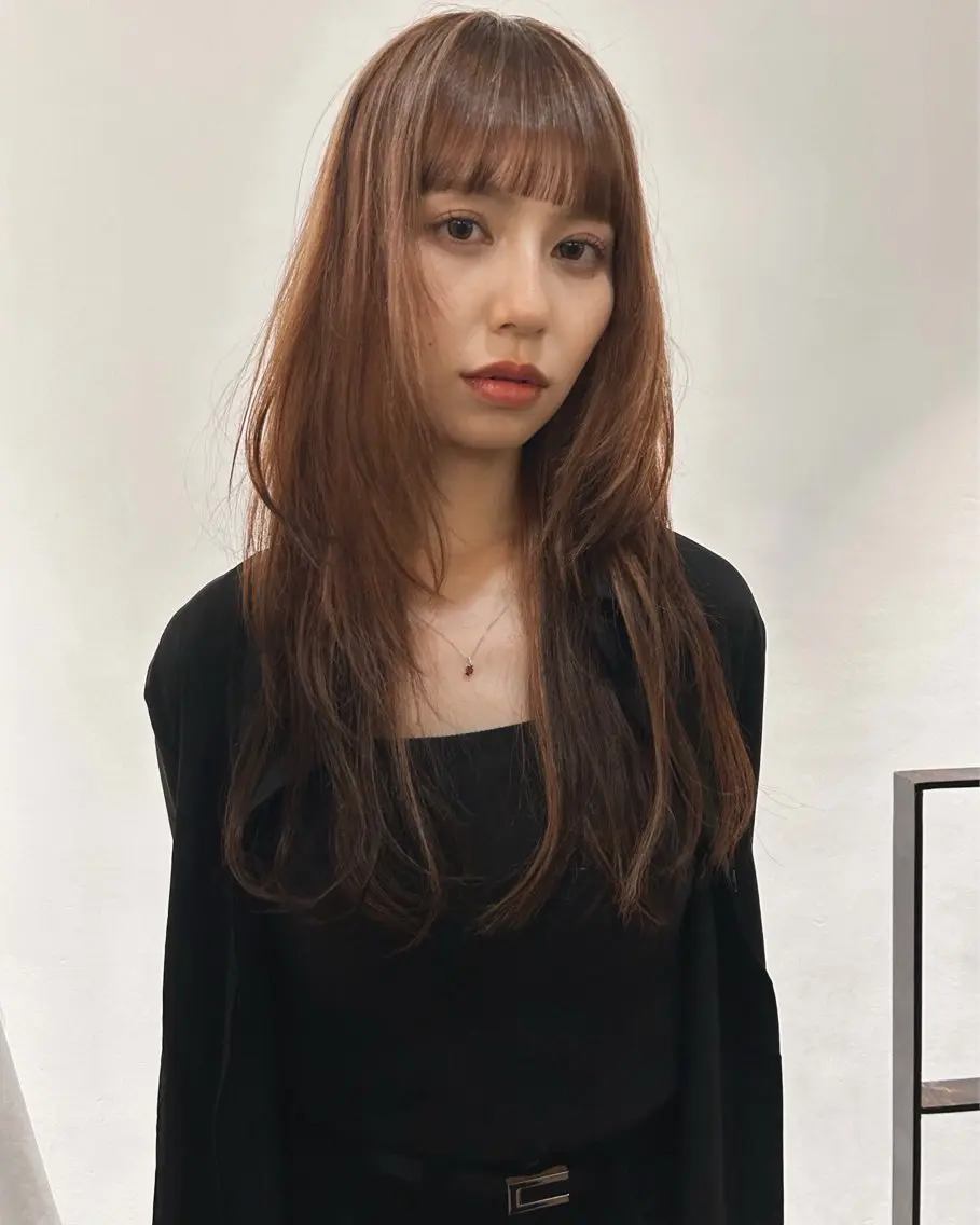 セミロング カラー ブリーチ ブラウンカラー ケアブリーチ ハイライトカラー ハイライト カット ヘアカラー トリートメント 村上雅人 ナチュラルモードのヘアスタイル
