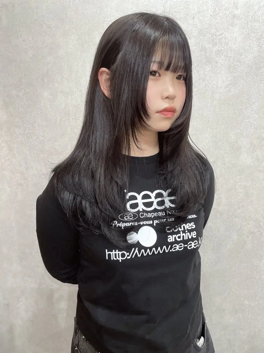 ロング カラー レイヤーカット AIRI layer cut hairのヘアスタイル