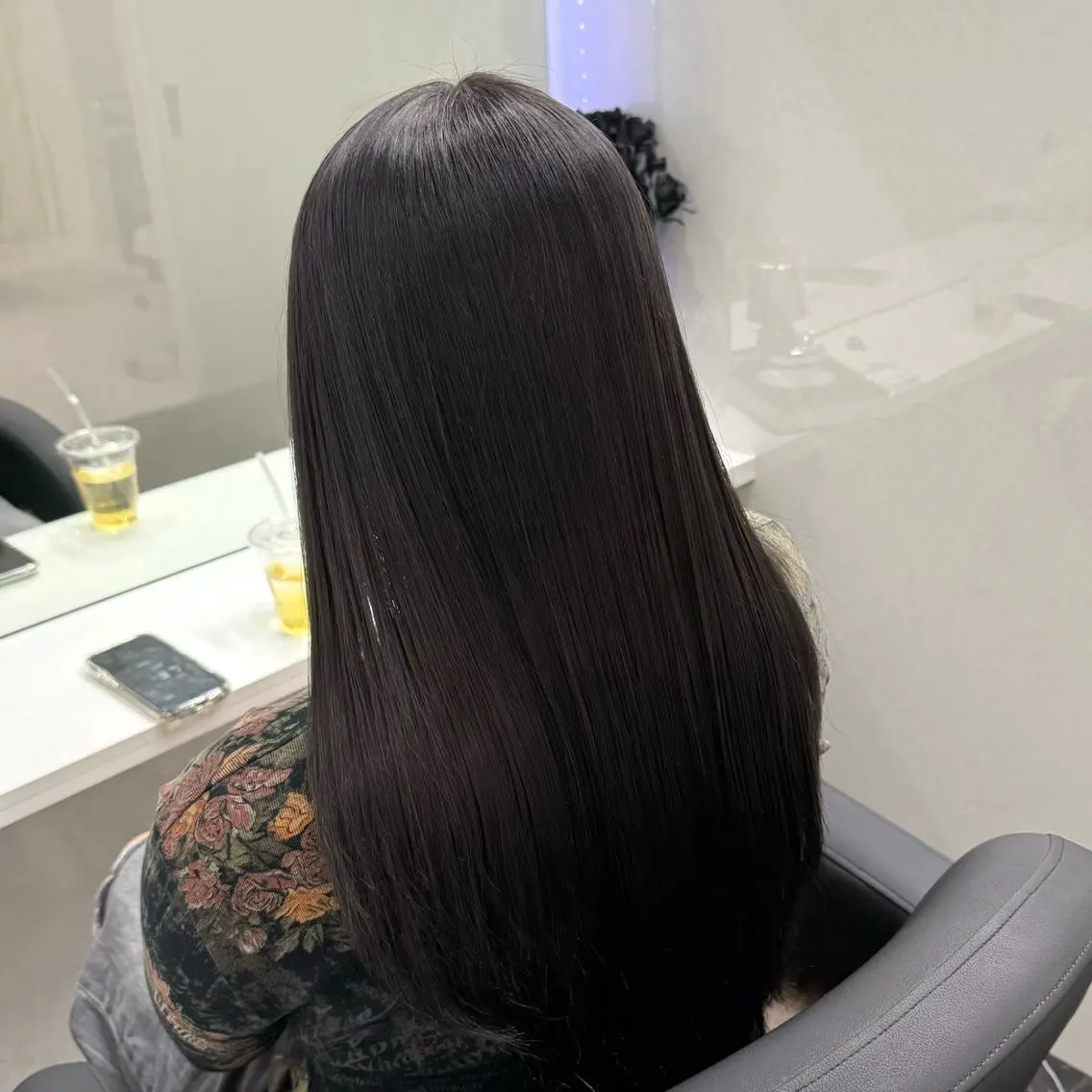 セミロング カラー ブリーチ ブルーカラー ブルーラベンダー ディープパープル デザインカラー ヘアカラー トリートメント 天神/ケアブリーチ/ 髪質改善/上質艶髪のヘアスタイル