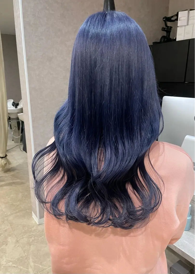 セミロング カラー ブリーチ ブルーカラー ケアブリーチ 透明感カラー ヘアカラー バレイヤージュ特化｜ Takuのヘアスタイル