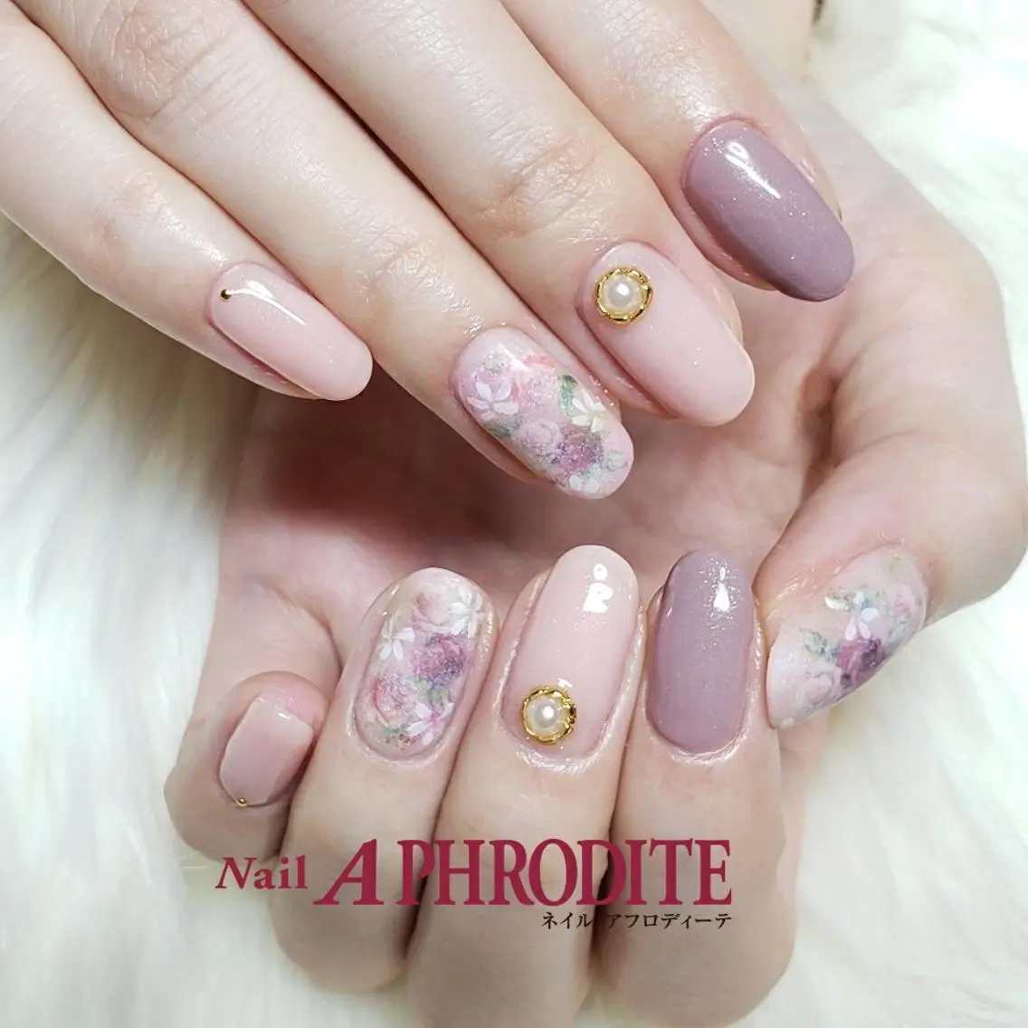 ネイル 持ち込み ハンドネイル Nail  Aphroditeのネイルデザイン