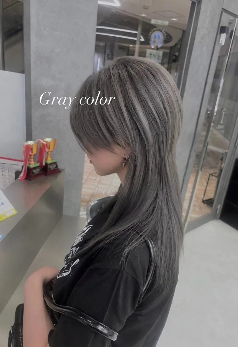 ロング ヘアカラー トリートメント 髪質改善/艶・透け感 カラー🪞YURIAのヘアスタイル