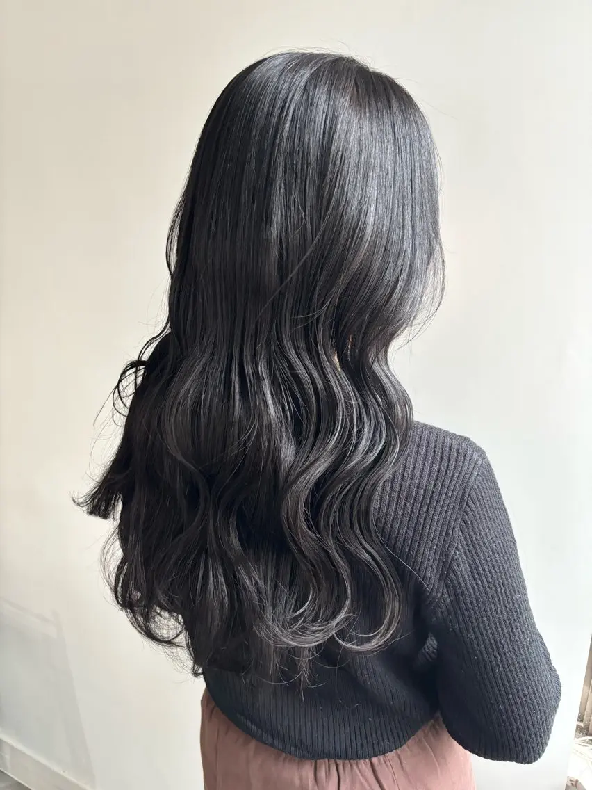 ロング 透明感カラー ｜ベー ジュ｜齊藤ひなののヘアスタイル