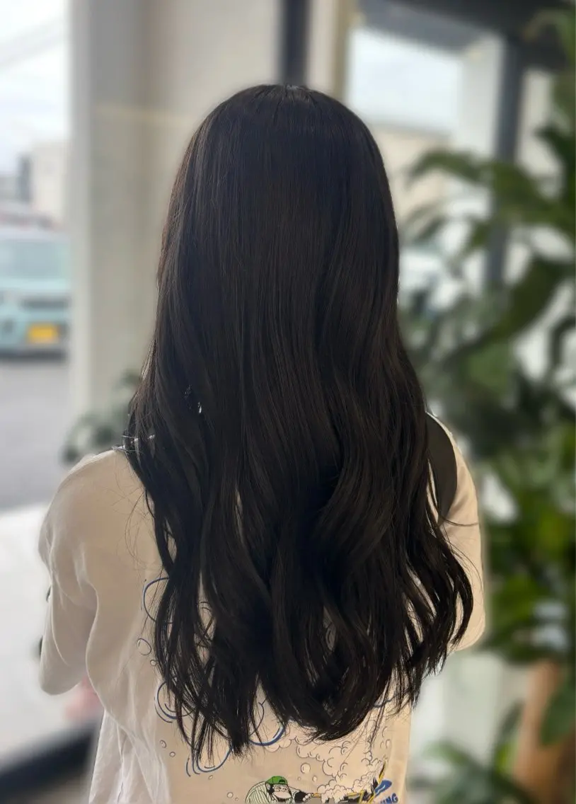 ロング ヘアカラー 彦坂 優月のヘアスタイル