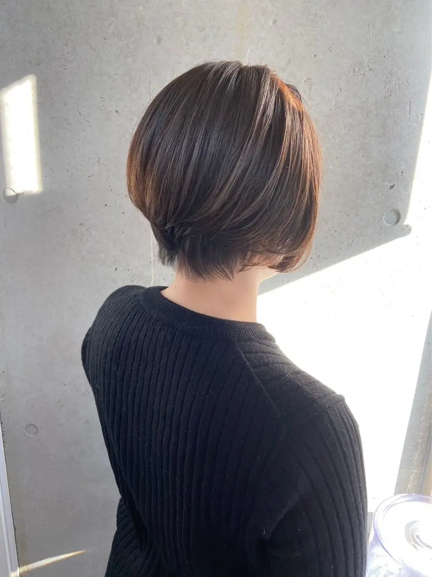 ショート カット ヘアカラー トリートメント J /レイヤーカット /ショートボブのヘアスタイル