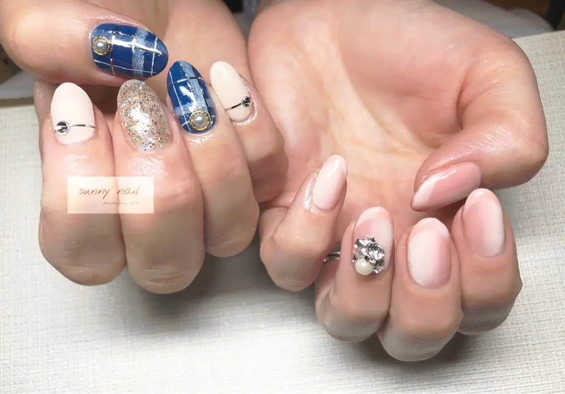 ネイル アートネイル フレンチネイル ジェルネイル ネイビー ニュアンスネイル sunny nailのネイルデザイン