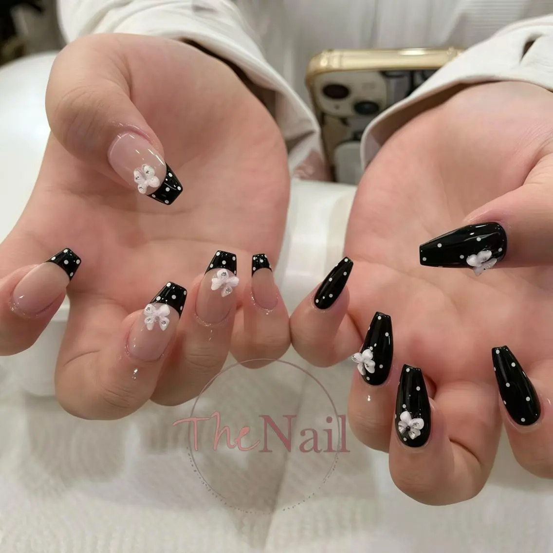 ネイル フレンチネイル ジェルネイル ガラスフレンチ 韓国ネイル マグネットネイル ハンドネイル ハンドケア The  Nail 新大久保店のネイルデザイン
