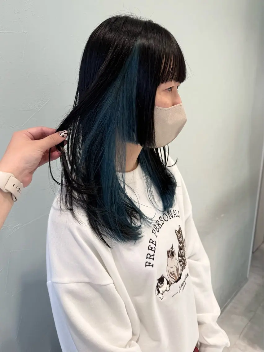 ロング カラー インナーカラー 姫カット ヘアカラー トリートメント 中川 茜里のヘアスタイル